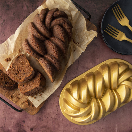 Nordic Ware Bundt Tea Cakes and Candies Pan — Las Cosas Kitchen Shoppe