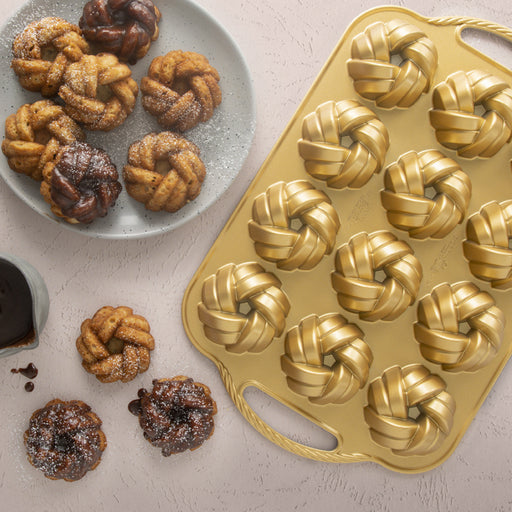 Nordic Ware Bundt Tea Cakes and Candies Pan — Las Cosas Kitchen Shoppe