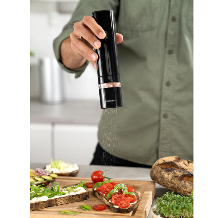 https://www.lascosascooking.com/cdn/shop/products/ZWILLING-Enfinigy-Rechargeable-Electric-Salt-Pepper-Mill-in-Black__S_2_700x700.jpg?v=1649883054
